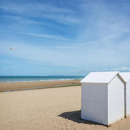 Apartment Deauville 1 Et 2-27 By Interhome